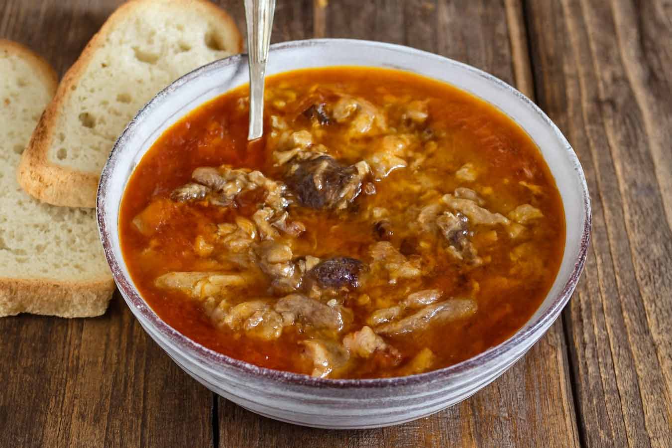 Receta de manitas de cerdo cocidas en salsa