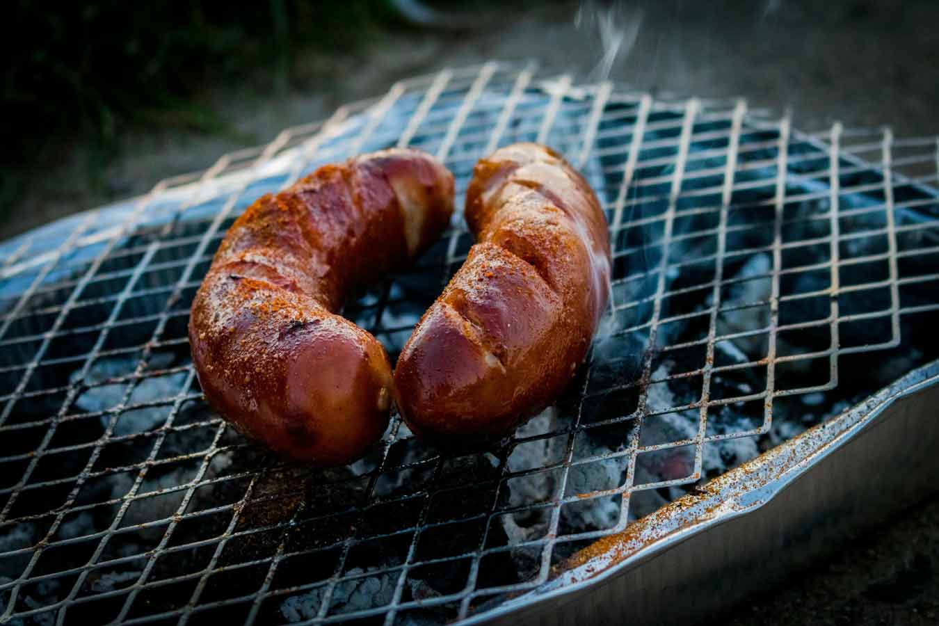 Las mejores carnes para barbacoa salchichas, choricillos y chistorras que no pueden faltar